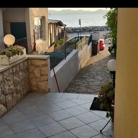 Im Erdgeschoss Mit Panorama-blick By Interhome