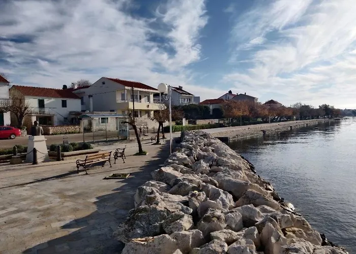 Appartement Im Erdgeschoss Mit Panorama-blick By Interhome