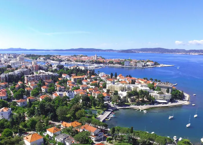 Im Erdgeschoss Mit Panorama-blick By Interhome