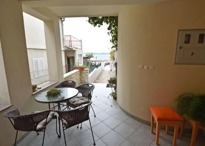 Apartman Im Erdgeschoss Mit Panorama-blick By Interhome