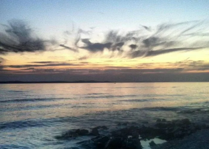 Im Erdgeschoss Mit Panorama-blick By Interhome *