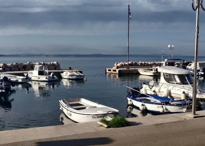 Apartman Im Erdgeschoss Mit Panorama-blick By Interhome Diklo