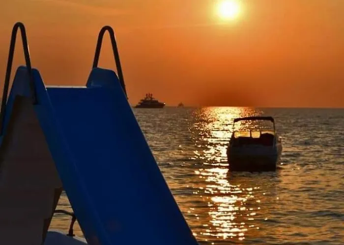 Im Erdgeschoss Mit Panorama-blick By Interhome *